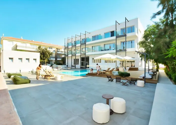 Sunnyvillas: New & Gym In Kapparis アパート